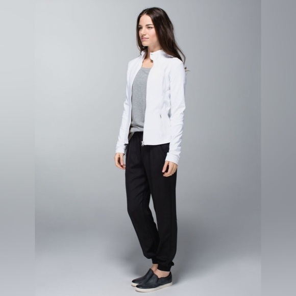 Lululemon Mat to Street Pants Jogger Lounge Activewear Running - Picture 2 of 14